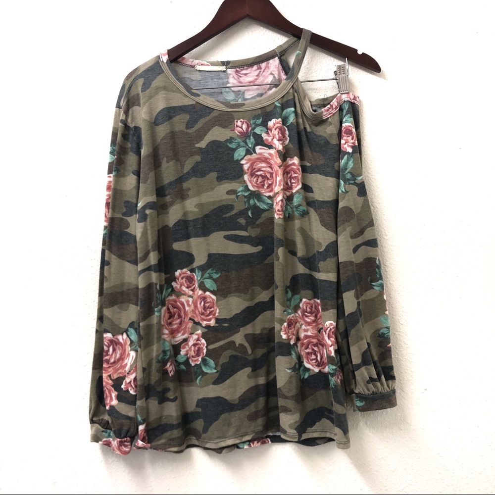 Cold shoulder T-shirt